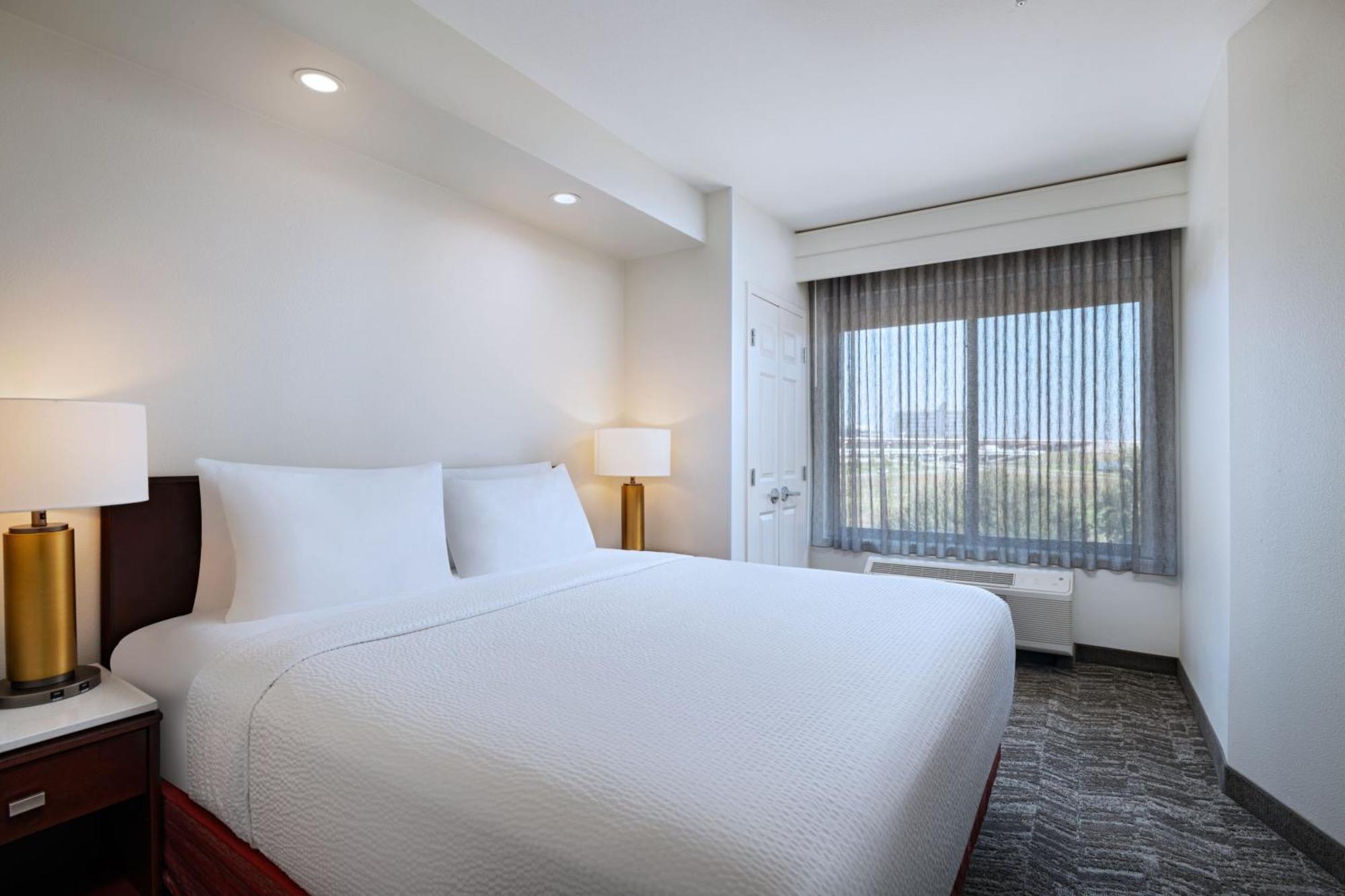 Springhill Suites By Marriott Dallas Dfw Airport East Las Colinas Irving Exterior foto